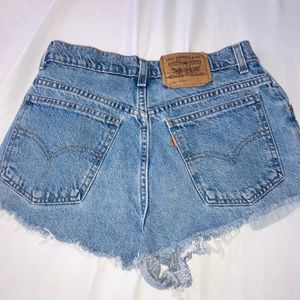 Levi high waisted short shorts